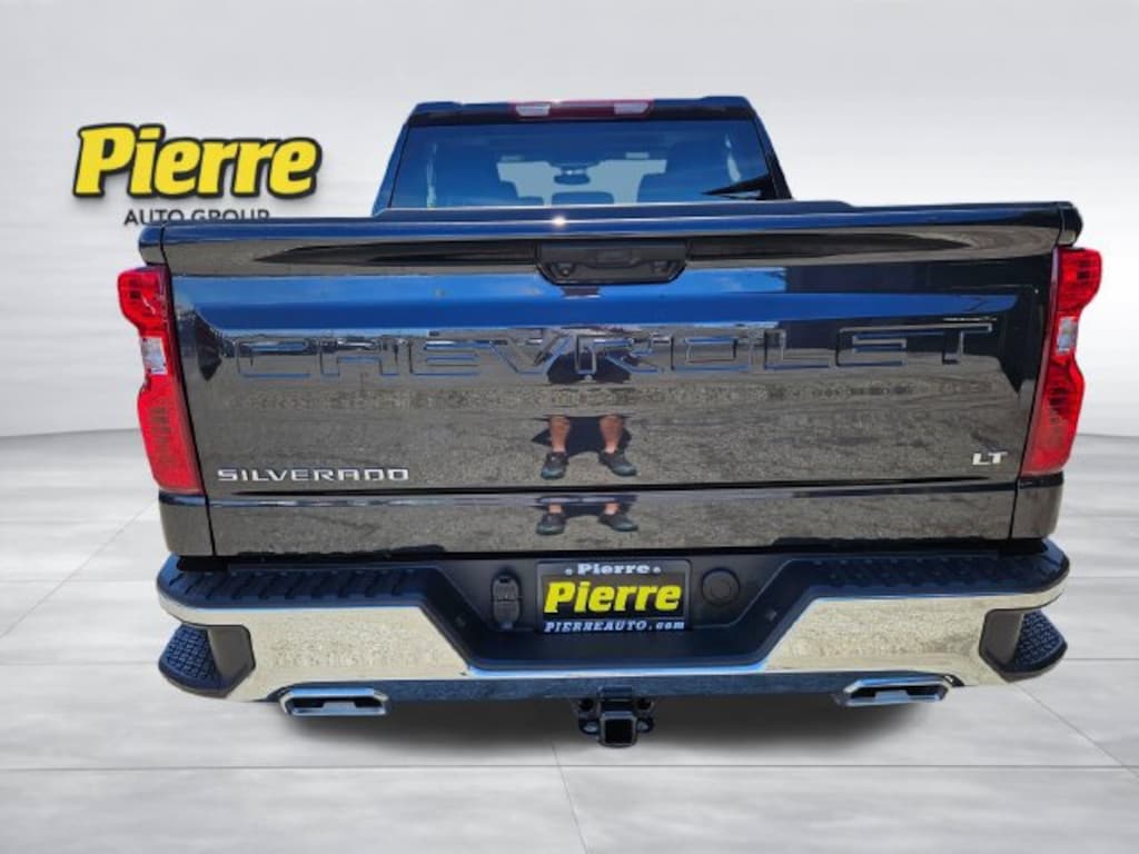 Used 2024 Chevrolet Silverado 1500 LT w/1LT Truck