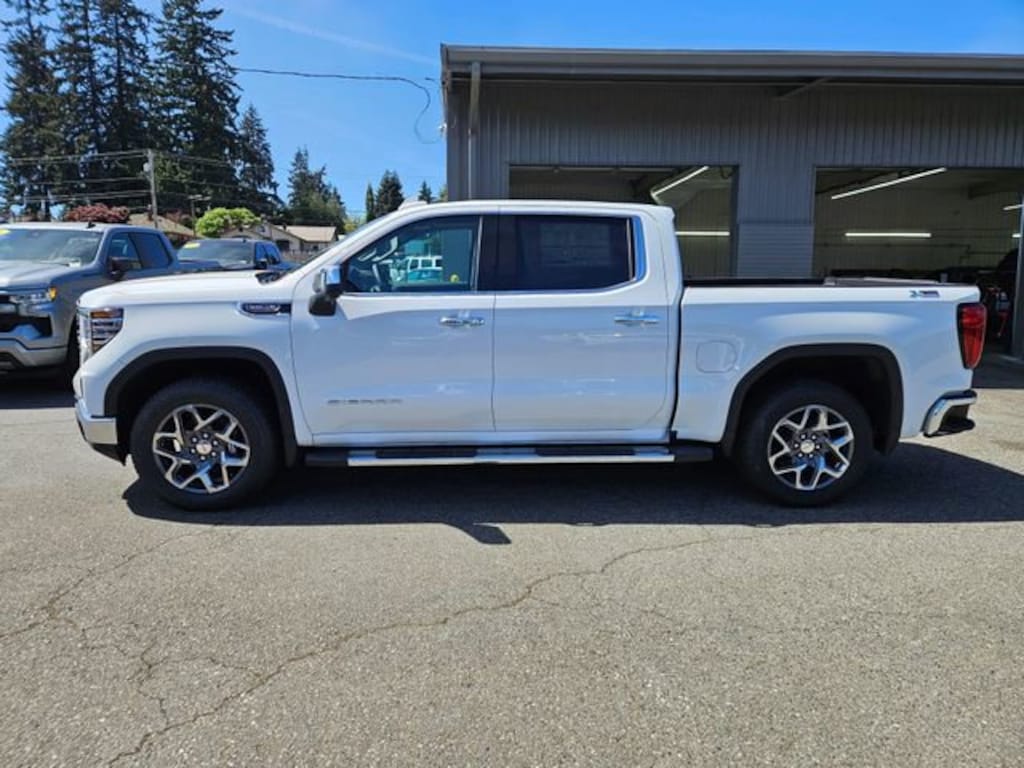 New 2026 GMC Sierra 1500 SLT Truck