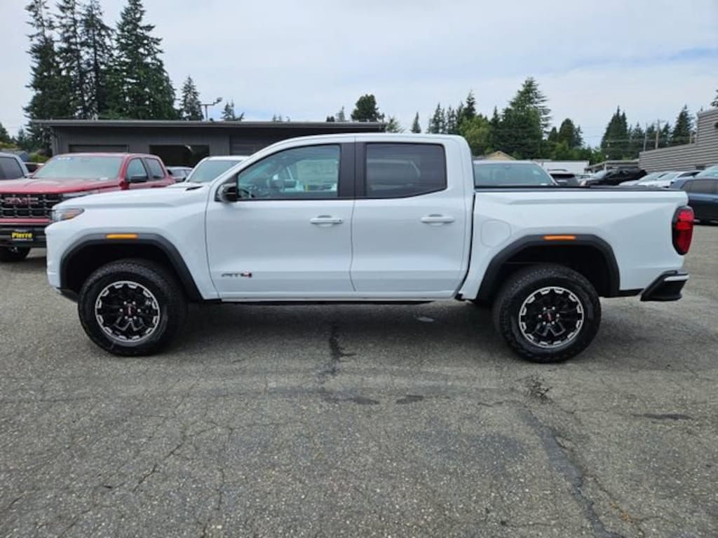 New 2026 GMC Canyon AT4 Truck