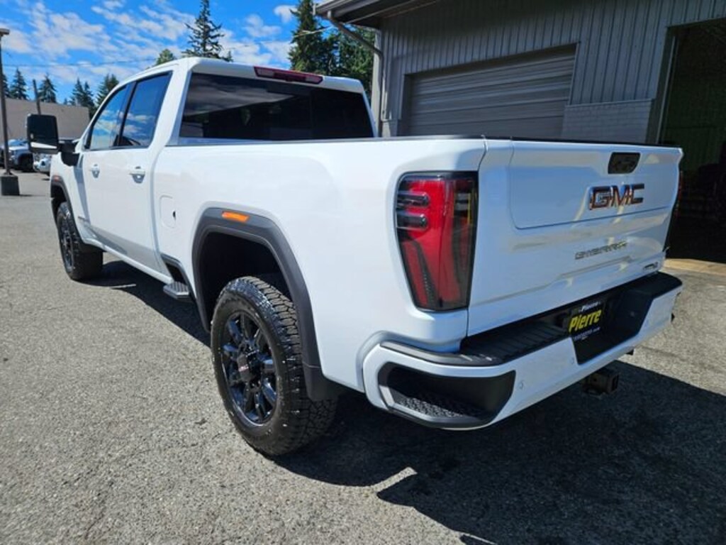 New 2026 GMC Sierra 2500 HD AT4 Truck