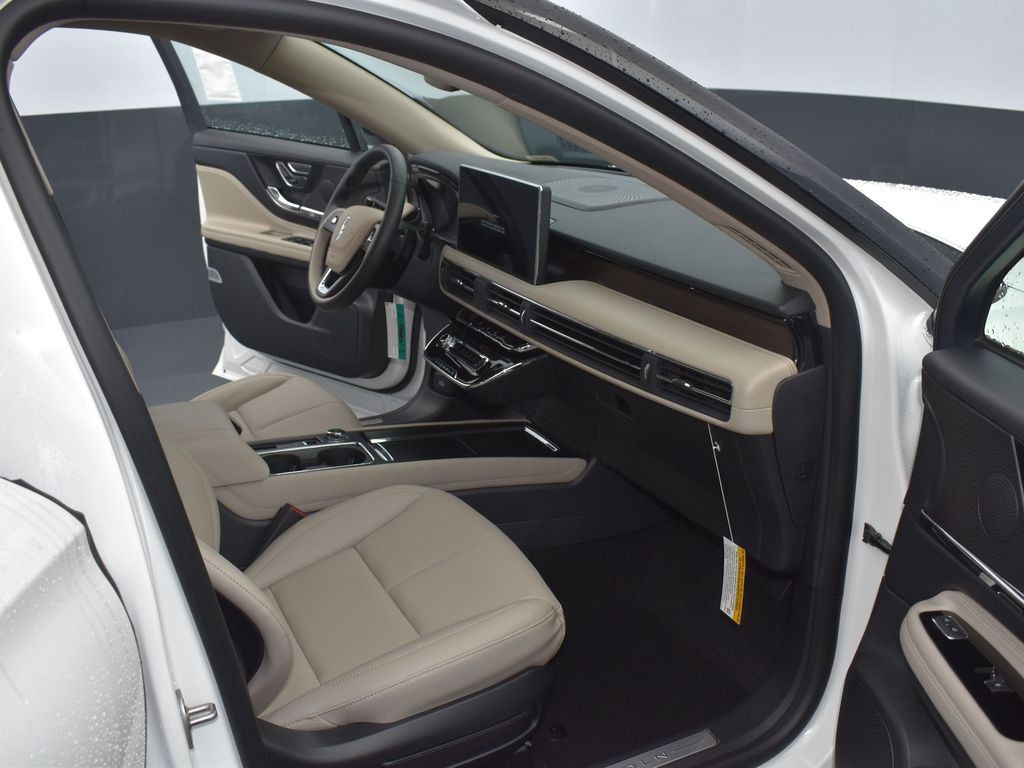 2025 Lincoln Corsair Grand Touring - Photo 15