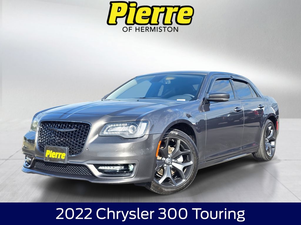 2022 Chrysler 300 Touring L