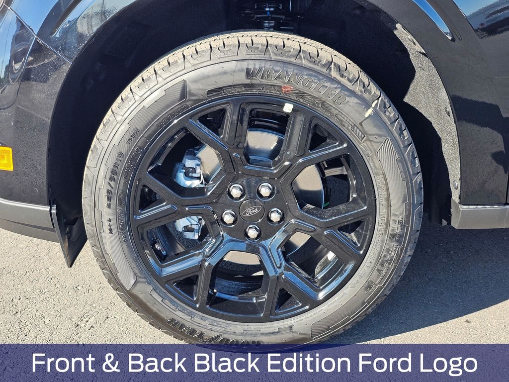 2025 Ford Maverick XLT - Photo 9