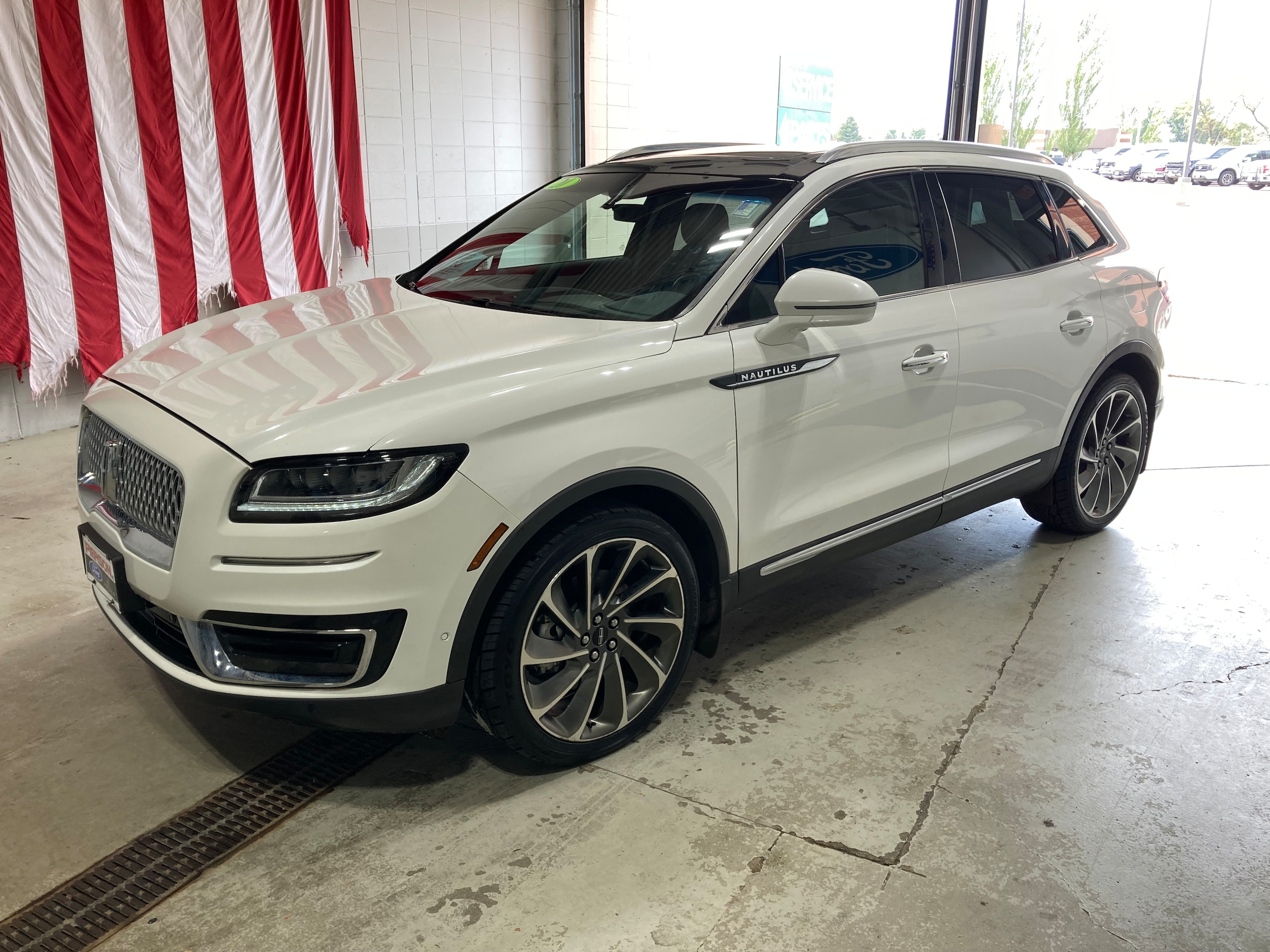 2020 Lincoln Nautilus Reserve