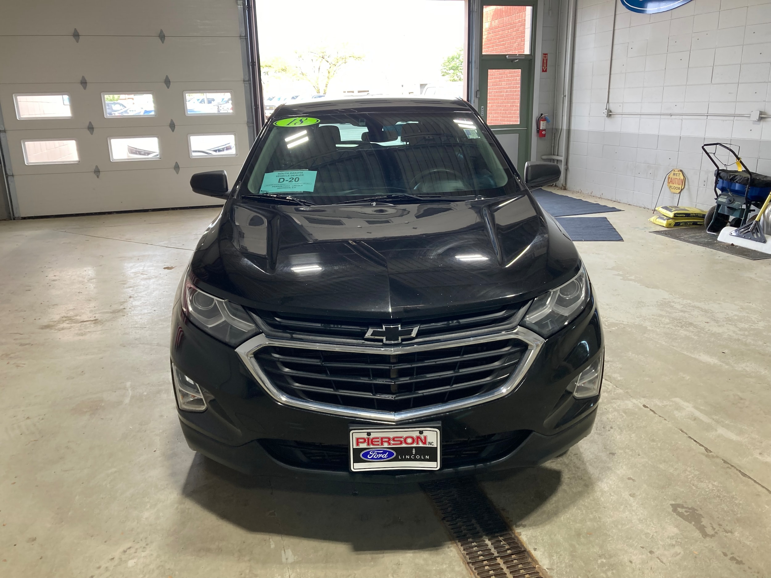 Used 2018 Chevrolet Equinox LS with VIN 3GNAXHEV9JL388179 for sale in Aberdeen, SD