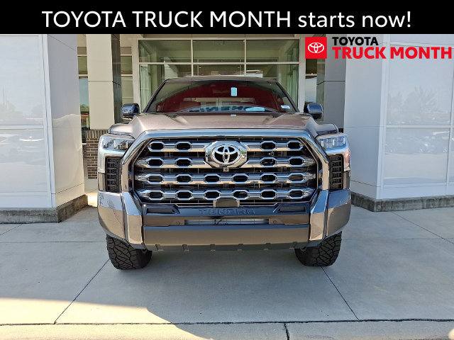 New 2026 Toyota Tundra 4WD Platinum Hybrid Platinum Hybrid CrewMax 5.5 Bed