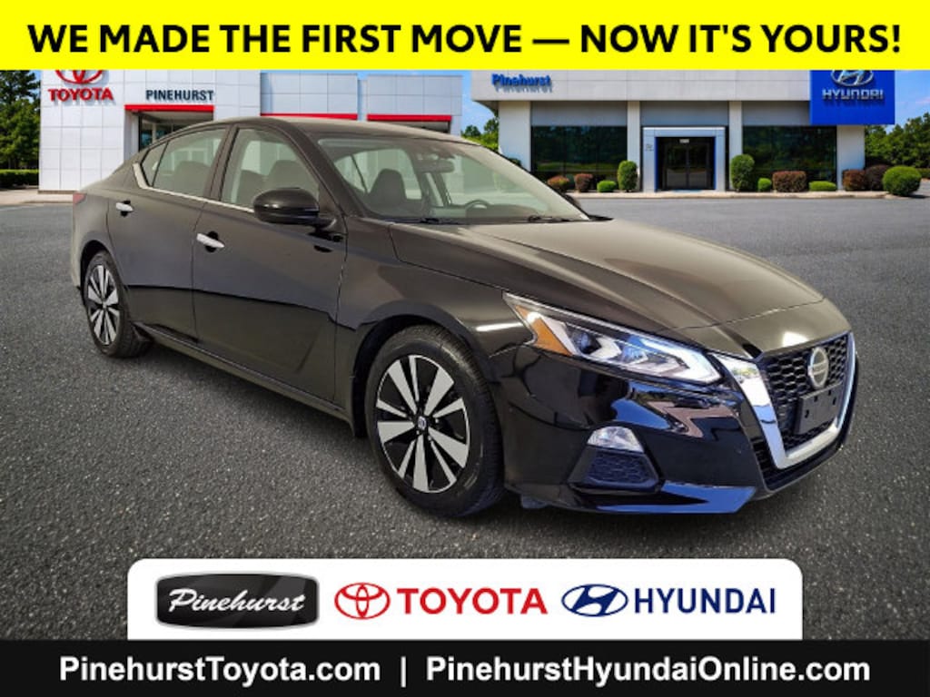 Used 2022 Nissan Altima 2.5 SV Sedan