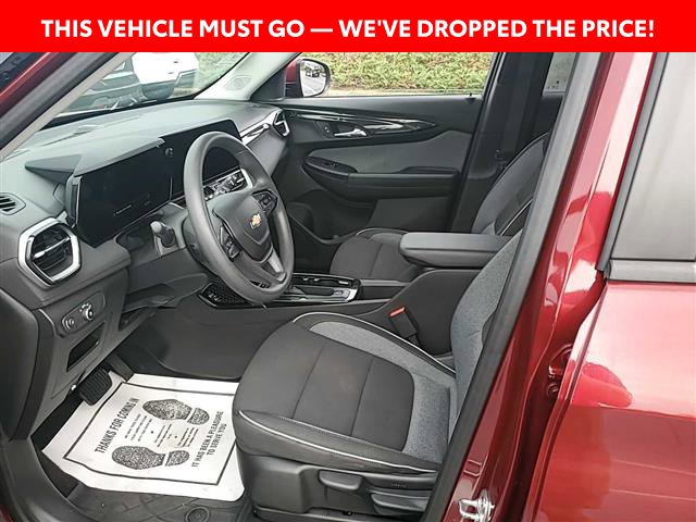 Used 2025 Chevrolet Trailblazer LT SUV