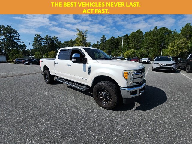 Used 2017 Ford F-250SD Lariat Truck