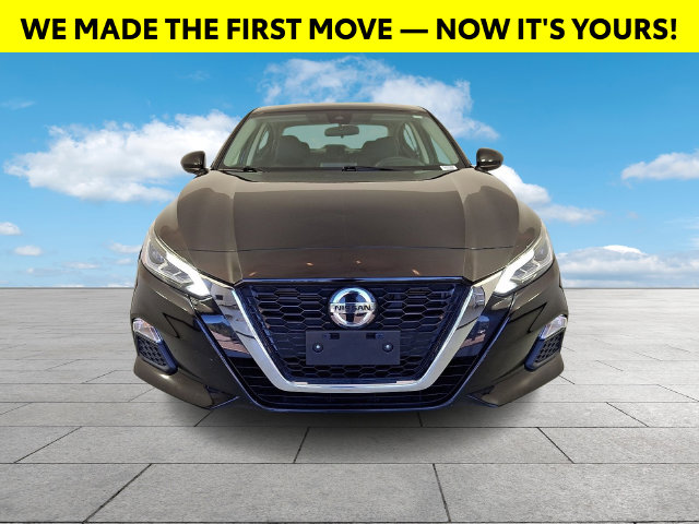 Used 2022 Nissan Altima 2.5 SV Sedan