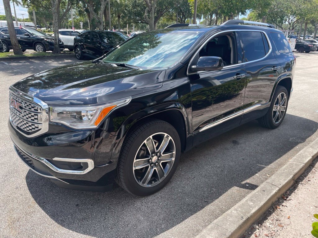 2018 GMC Acadia Denali FWD photo