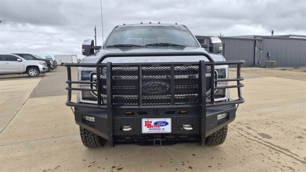 Used 2022 Ford F-350 Lariat Super Duty Pickup