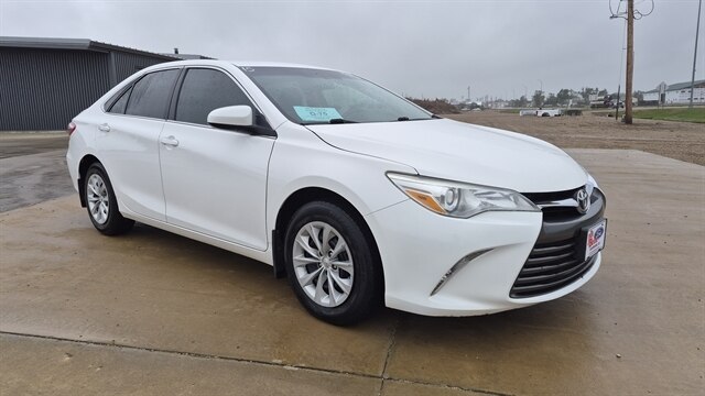 Used 2015 Toyota Camry LE Sedan