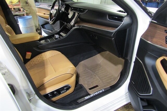 2022 Jeep Grand Cherokee Summit - Photo 23