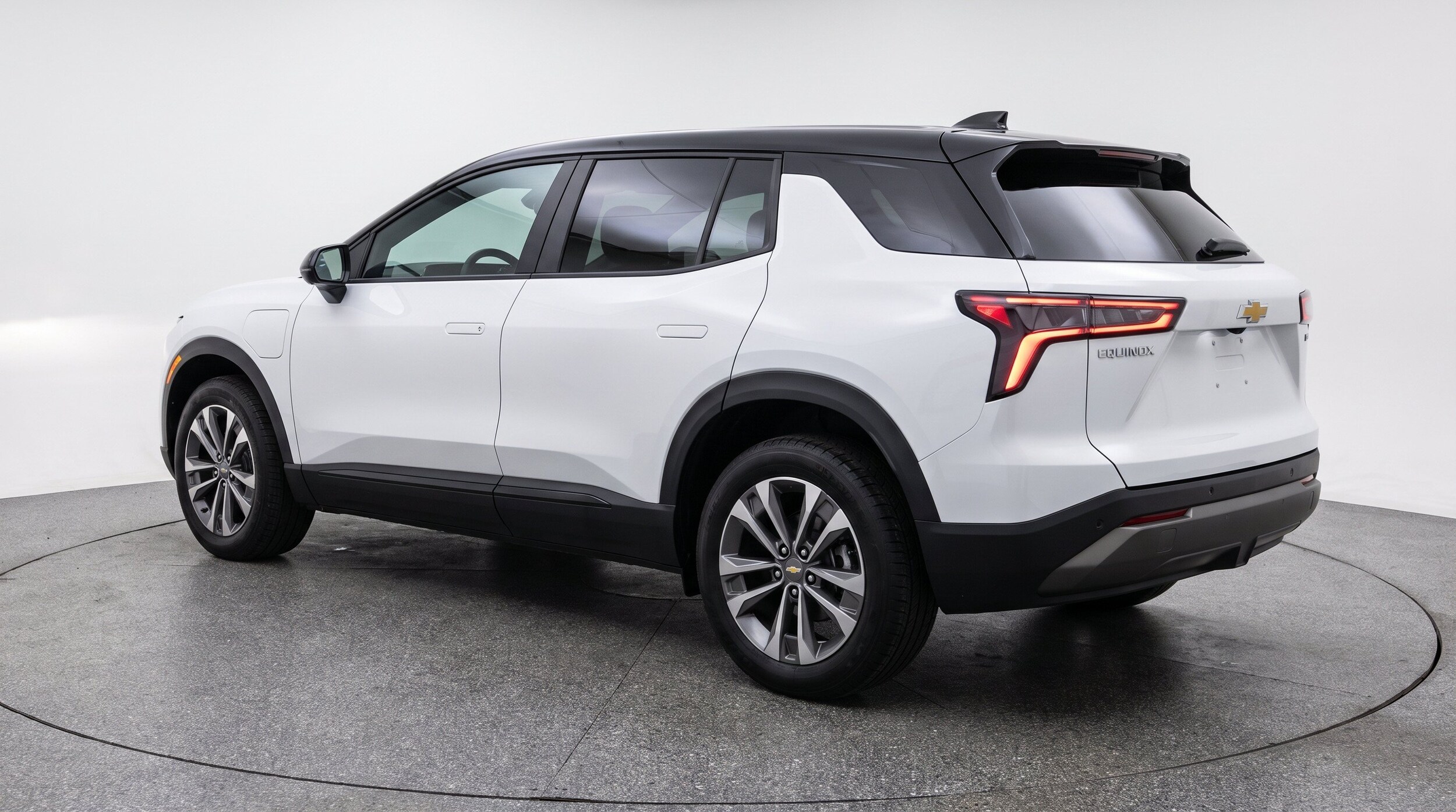 Thumbnail: 2025 Chevrolet Equinox - 6