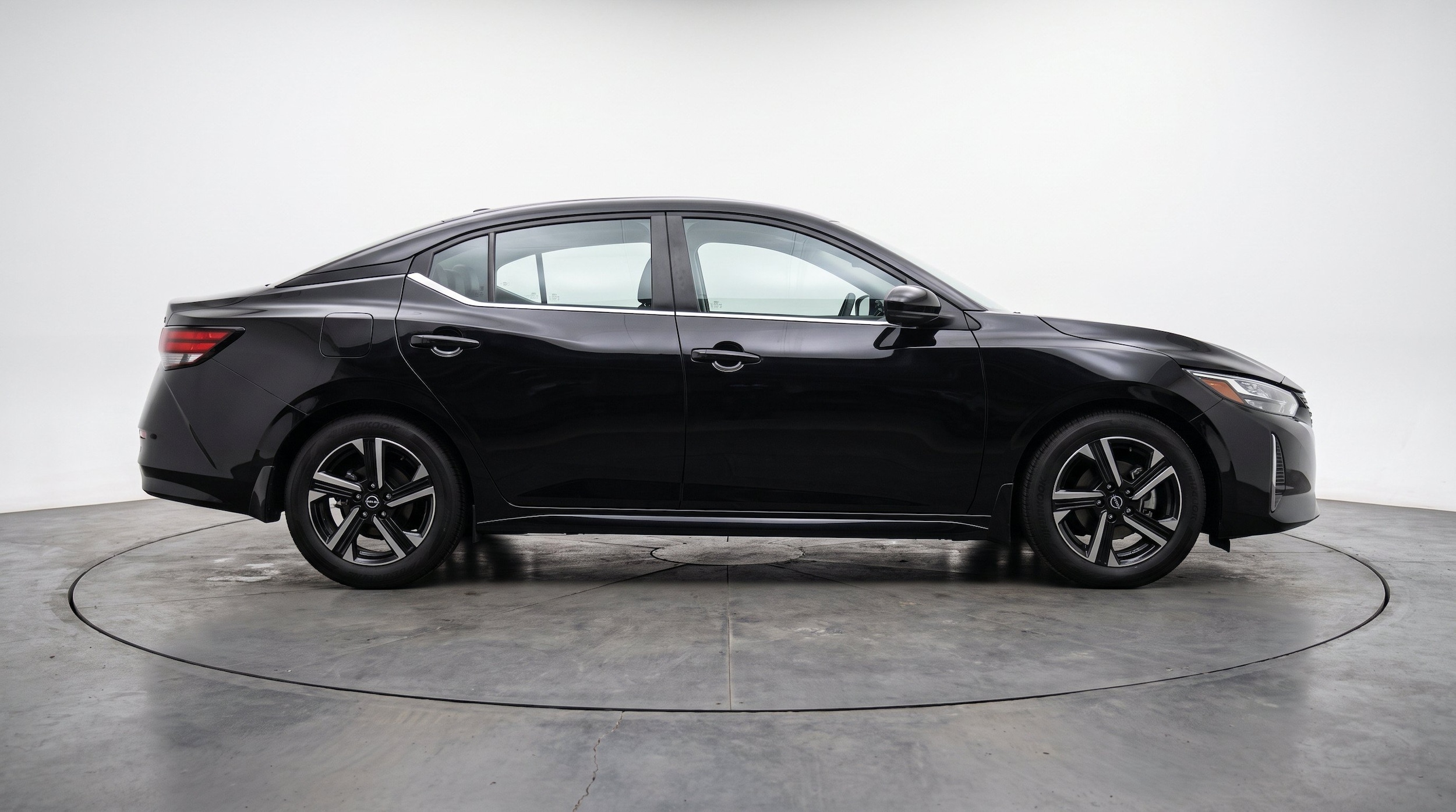 Thumbnail: 2025 Nissan Sentra - 11