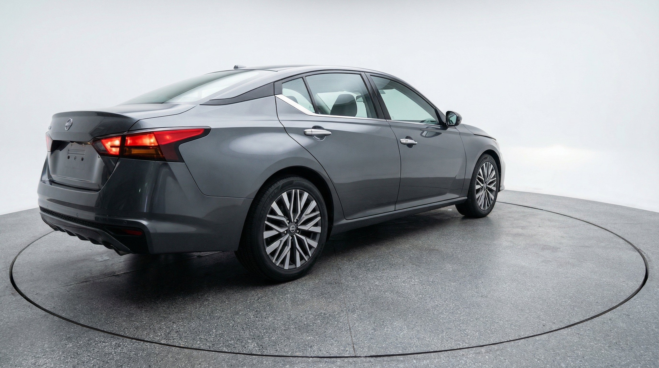 Thumbnail: 2025 Nissan Altima - 9