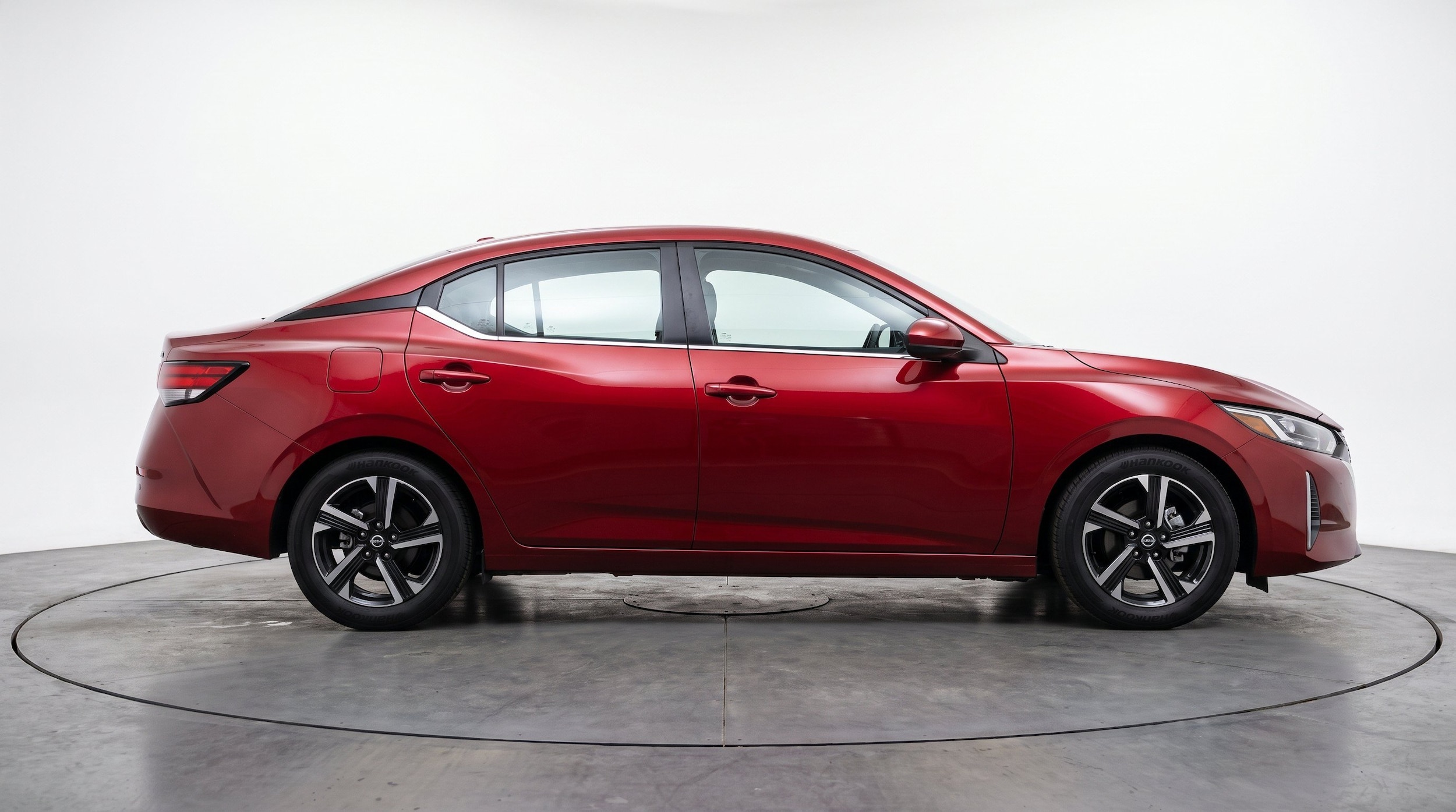Thumbnail: 2025 Nissan Sentra - 10