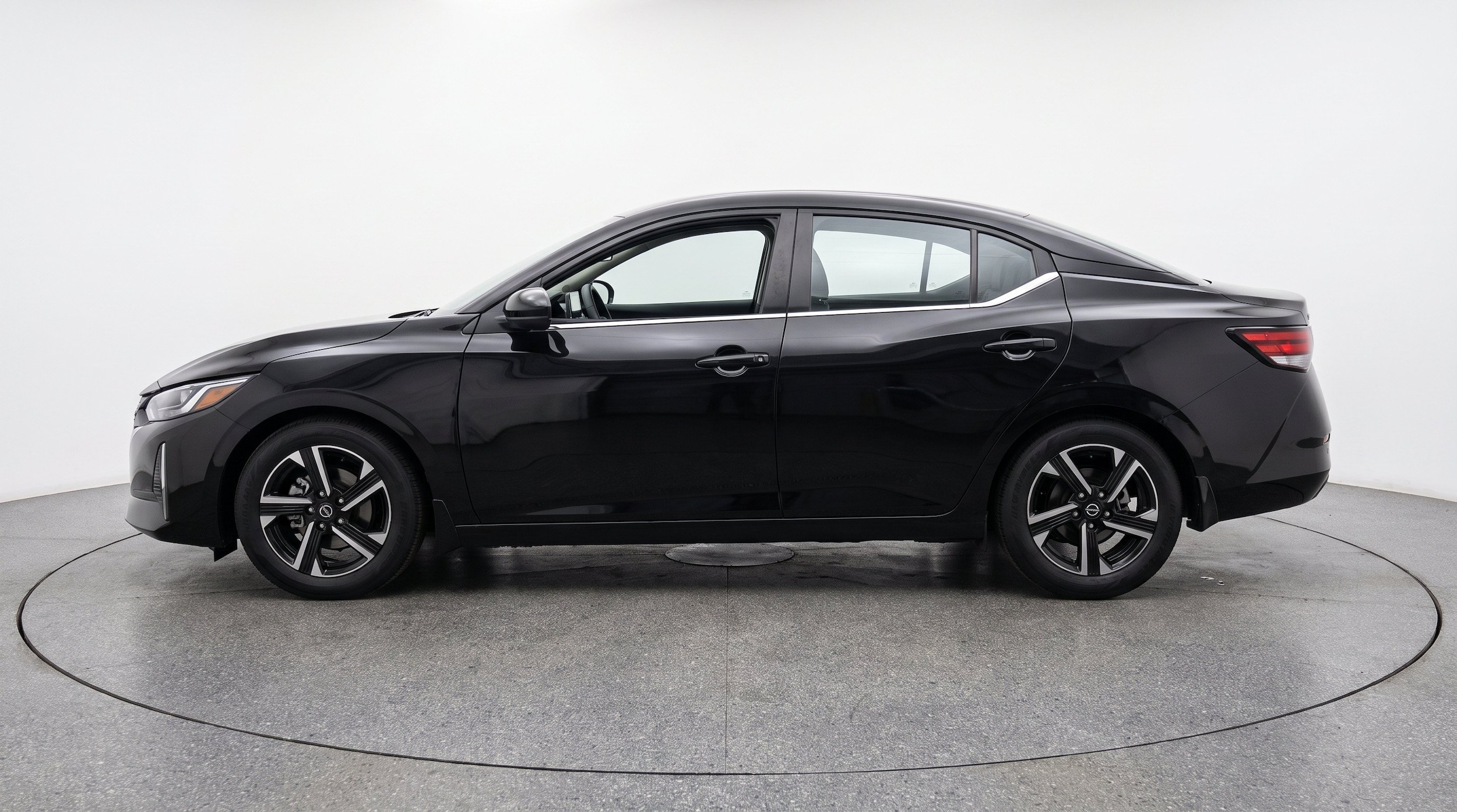 Thumbnail: 2025 Nissan Sentra - 5