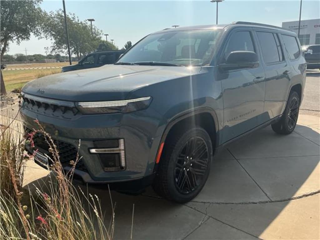 New 2026 Jeep Grand Wagoneer LIMITED RESERVE 4X4 Sport Utility