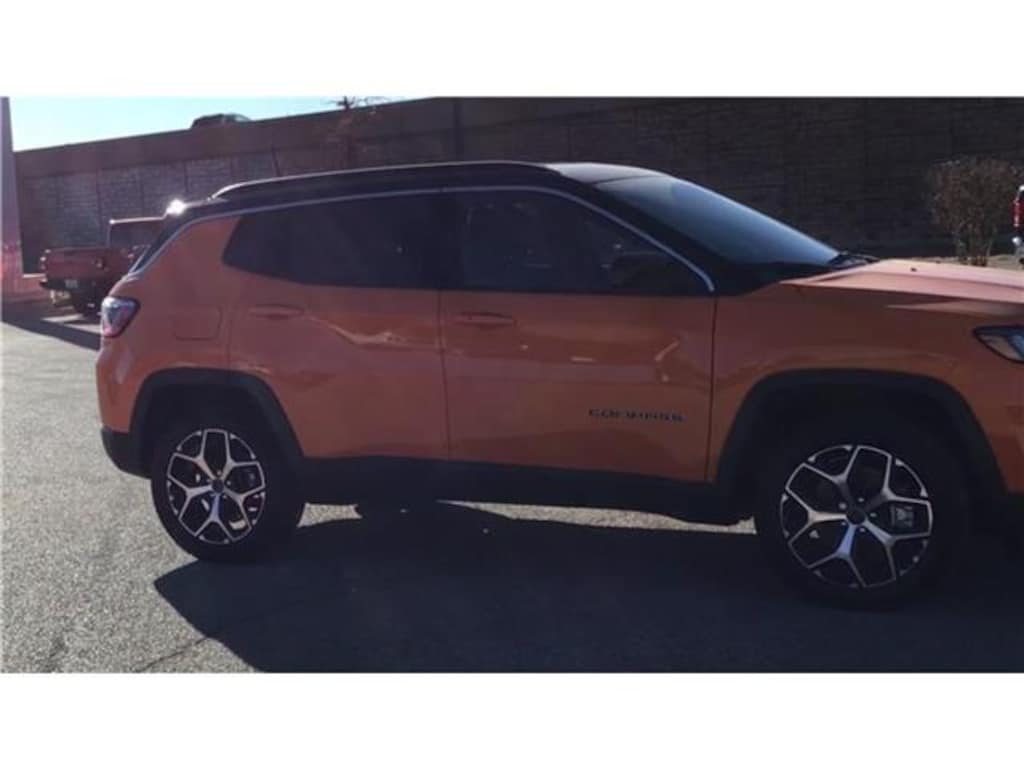 New 2026 Jeep Compass LIMITED 4X4 Sport Utility
