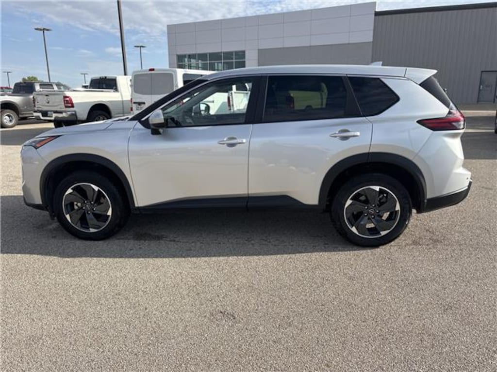Used 2025 Nissan Rogue