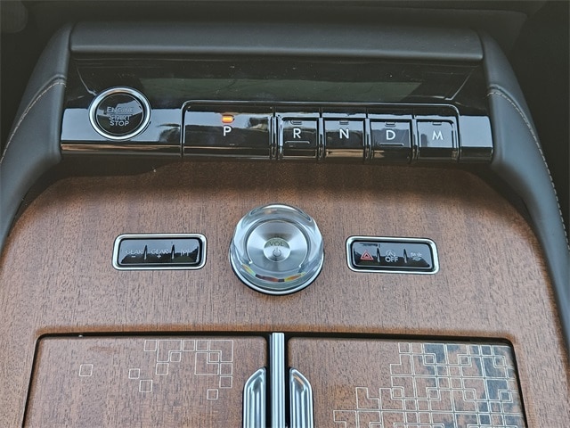 2025 Lincoln Navigator Black Label - Photo 18