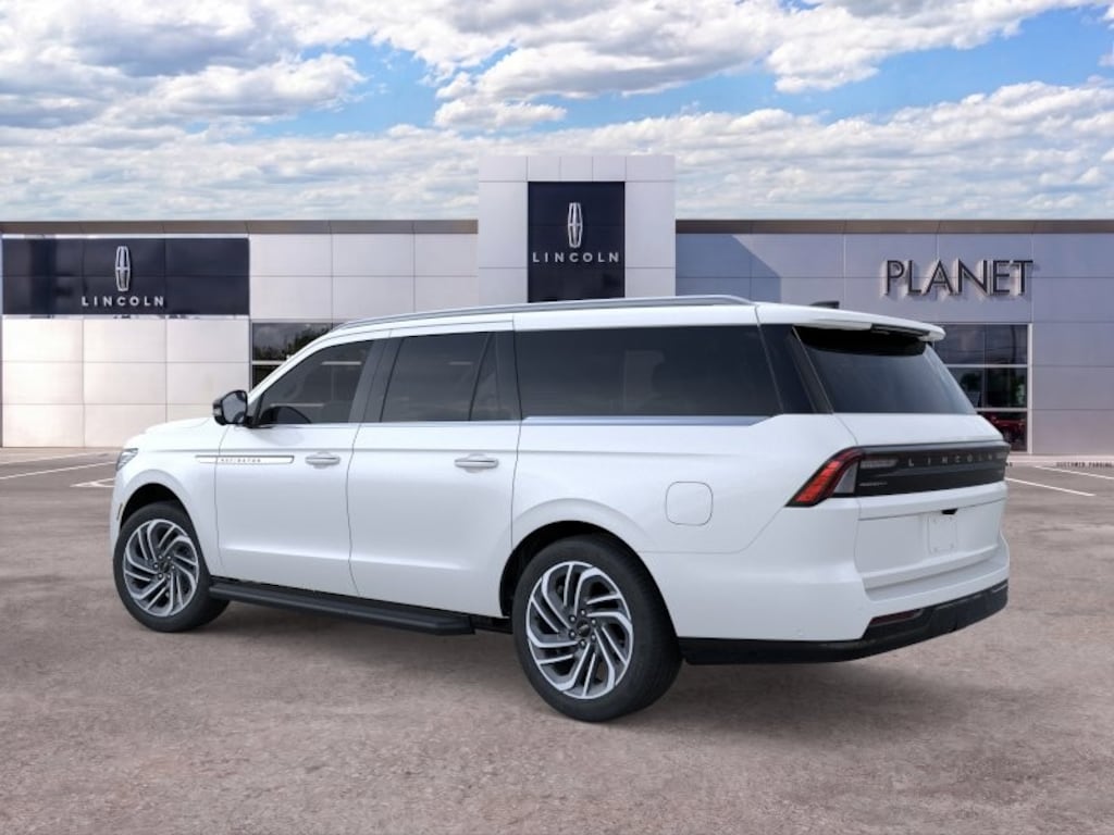 New 2026 Lincoln Navigator L Premiere 4x4 SUV