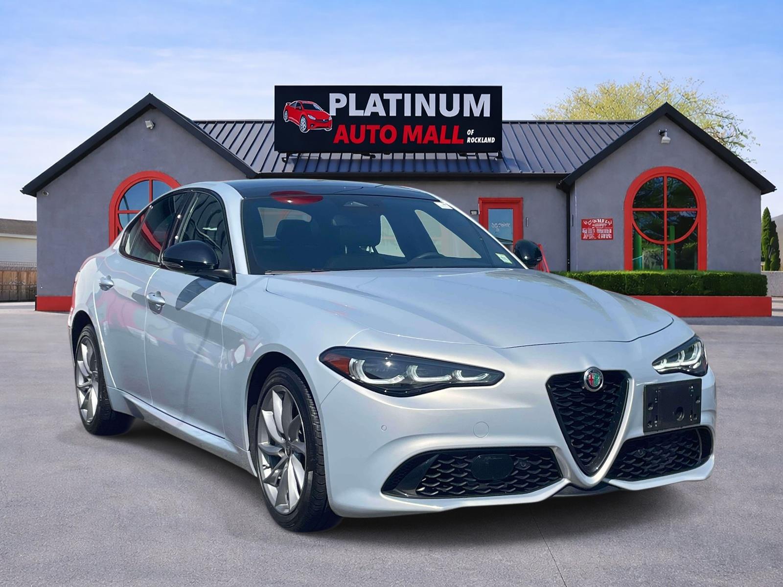 2025 Alfa Romeo Giulia Base