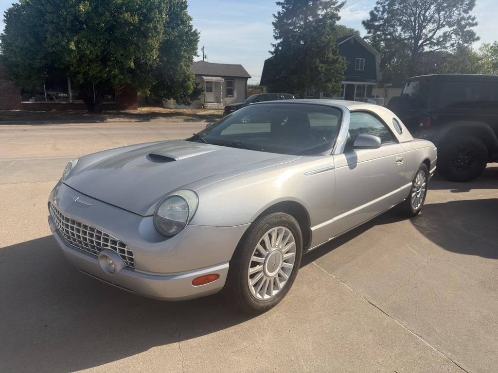 2005 Ford Thunderbird