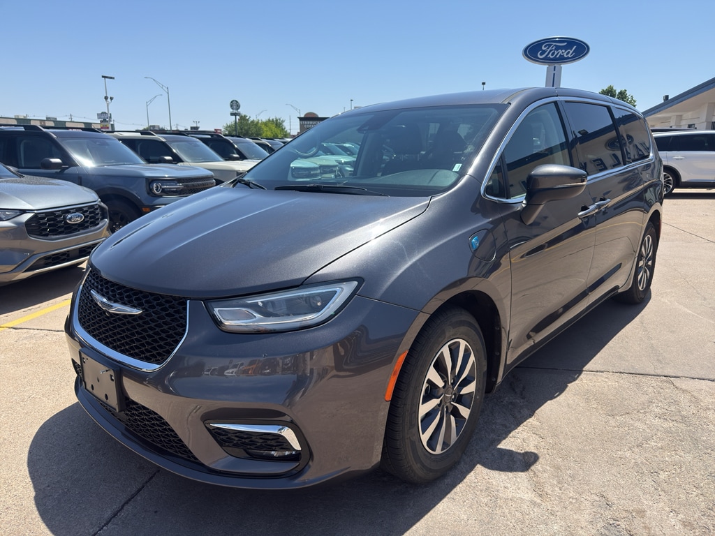 2023 Chrysler Pacifica Hybrid
