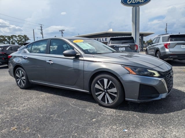 2023 Nissan Altima SV
