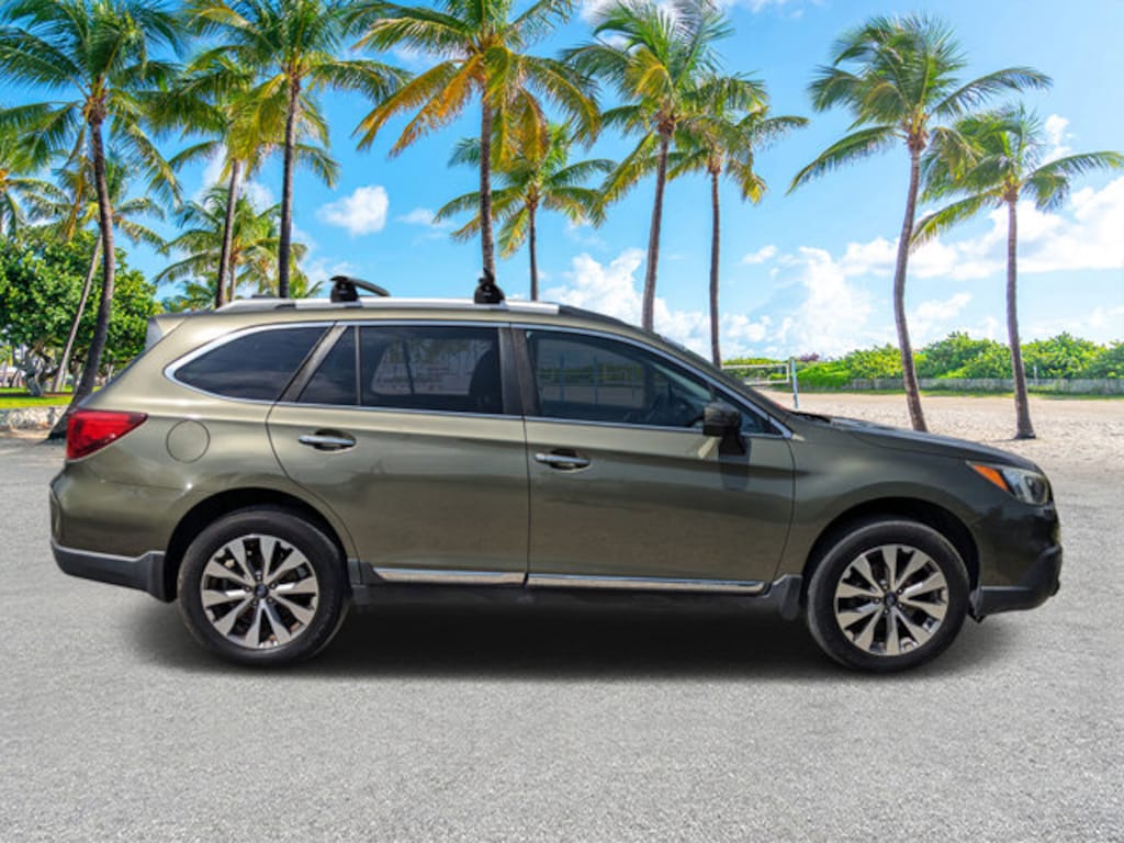 Used 2017 Subaru Outback 2.5i Touring with Starlink SUV
