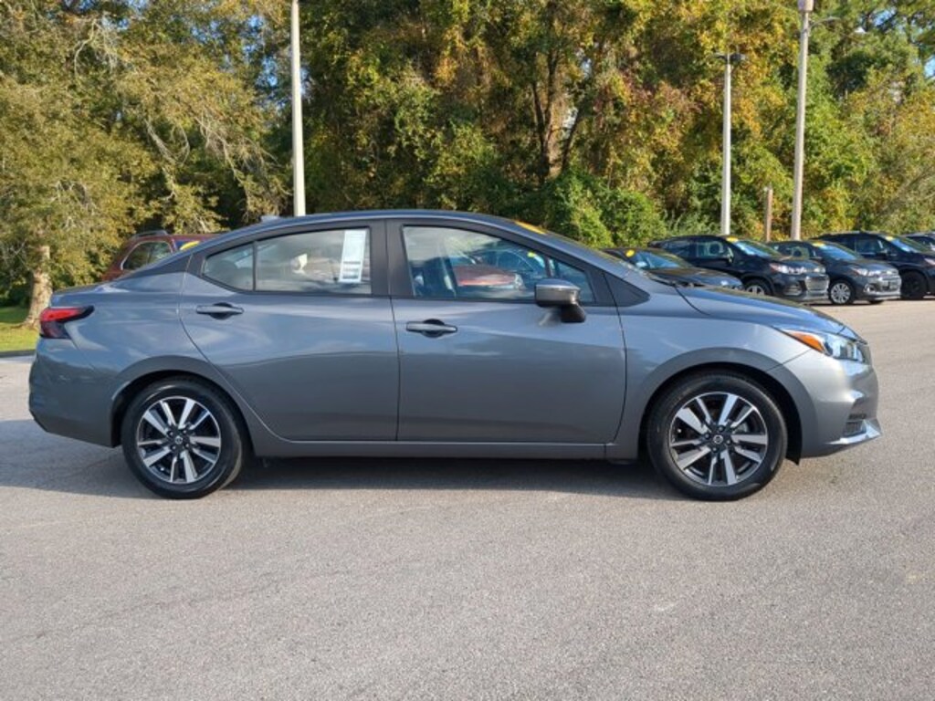 Used 2021 Nissan Versa 1.6 SV Sedan