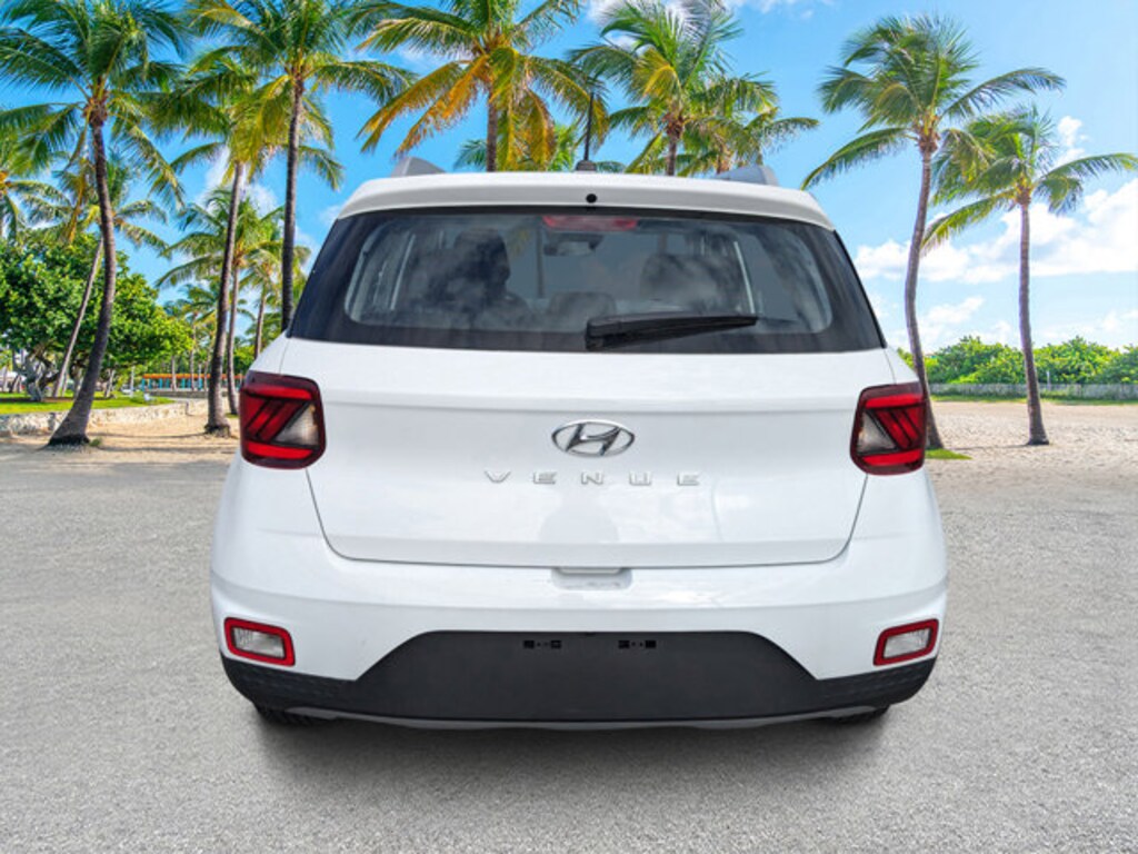 Used 2023 Hyundai Venue SEL SUV
