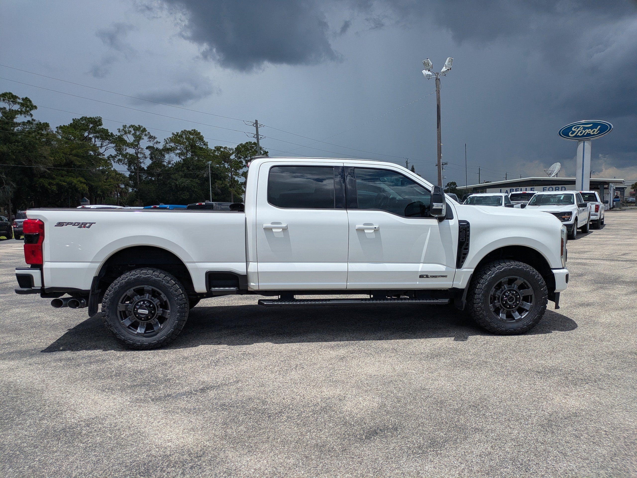 Used 2024 Ford Super Duty F-350 SRW LARIAT LARIAT 4WD Crew Cab 6.75 Box