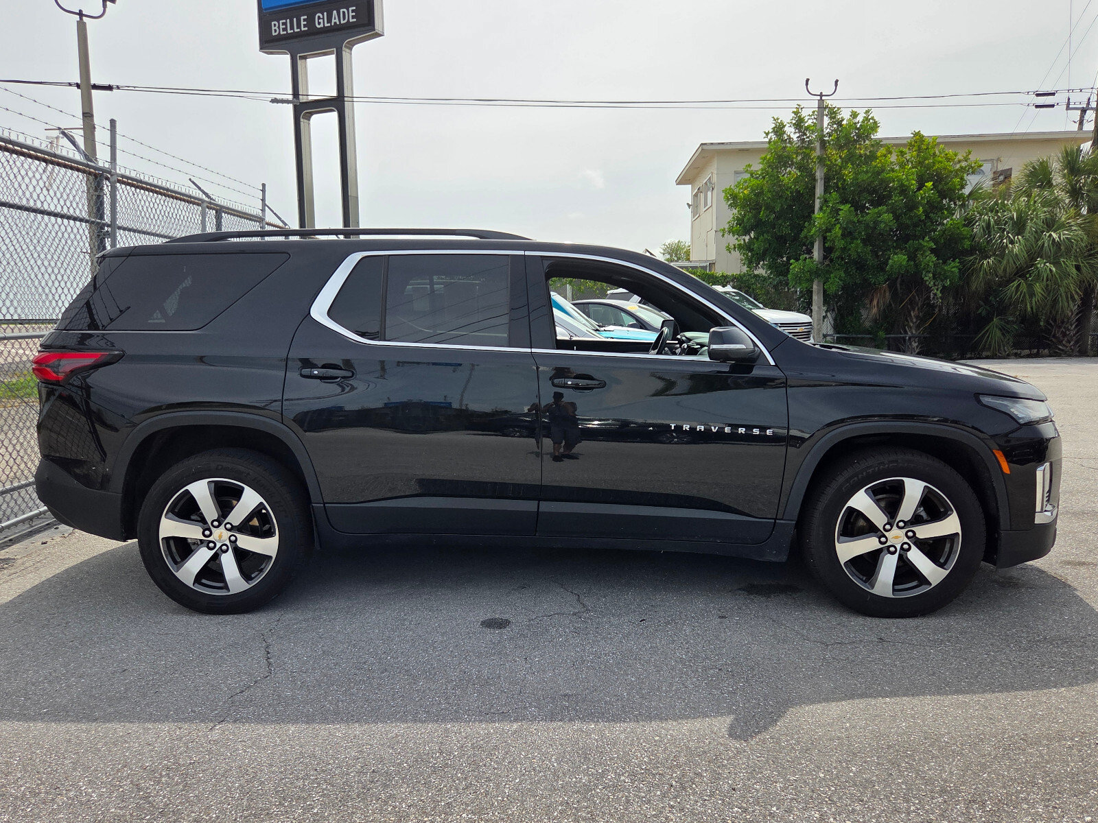 Used 2023 Chevrolet Traverse LT Leather AWD LT Leather
