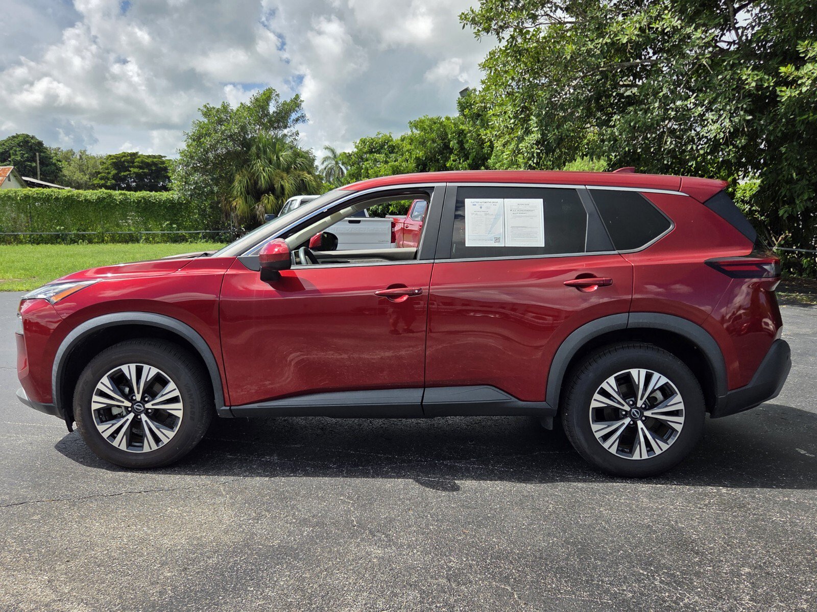 Used 2023 Nissan Rogue SV FWD SV