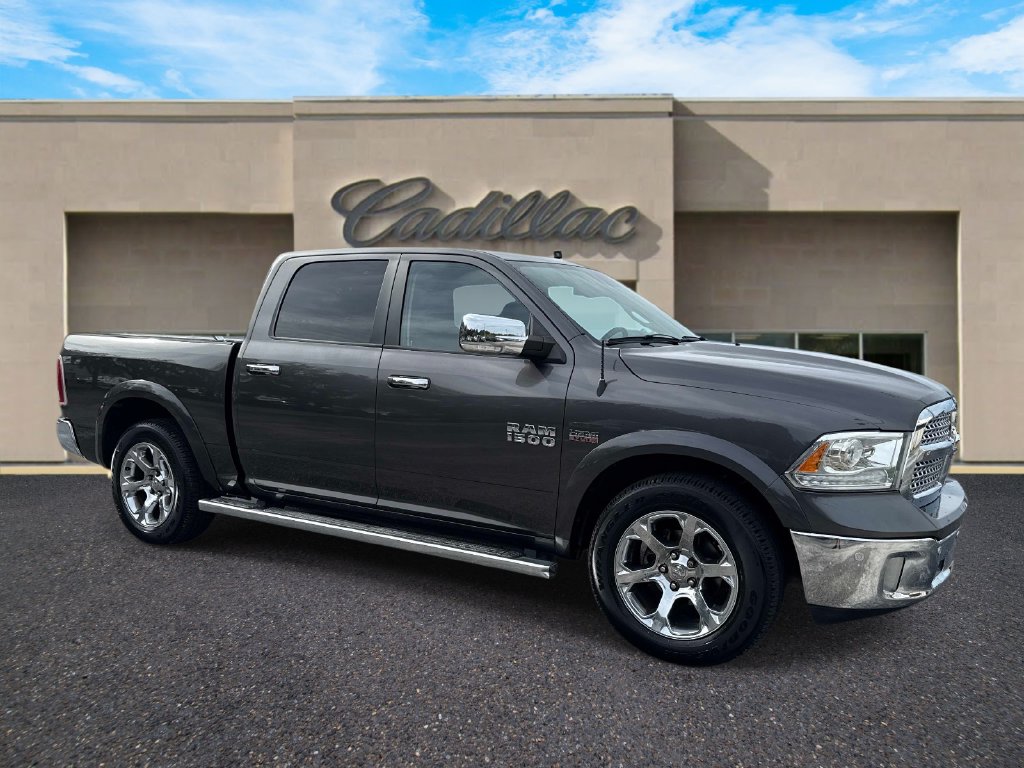 2015 RAM 1500 Pickup Laramie