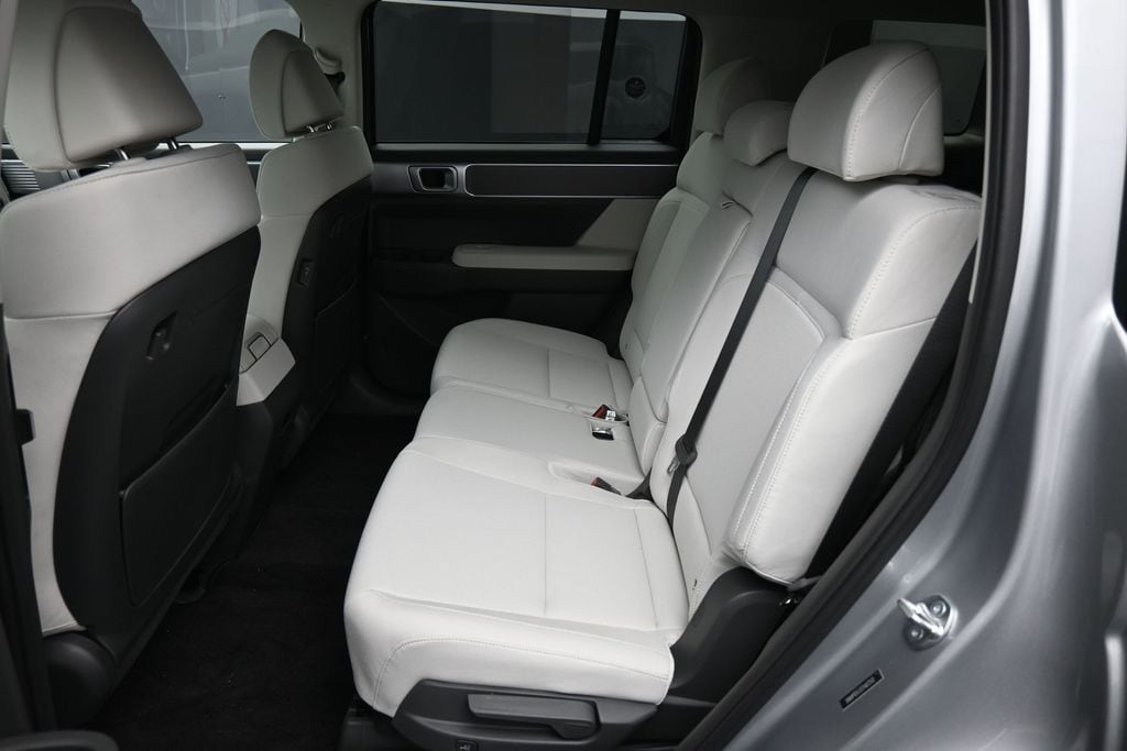 2026 Hyundai Santa Fe SE - Photo 22
