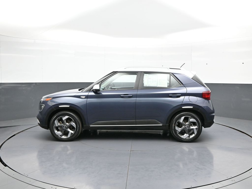 2024 Hyundai Venue Limited - Photo 8