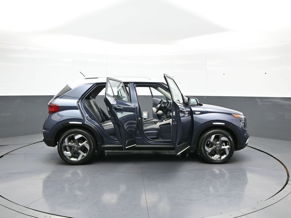 2024 Hyundai Venue Limited - Photo 39