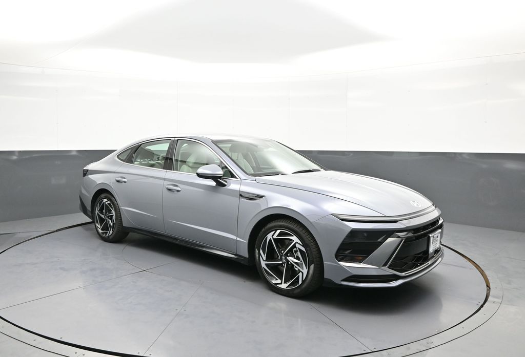 2026 Hyundai Sonata SEL - Photo 4