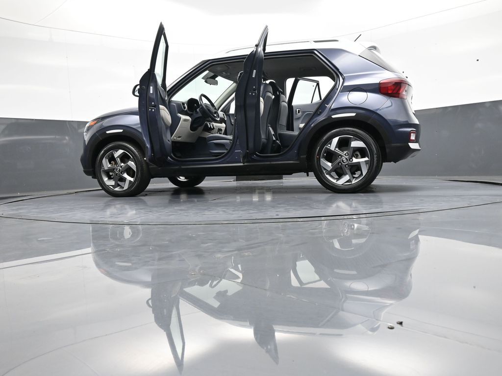 2024 Hyundai Venue Limited - Photo 46