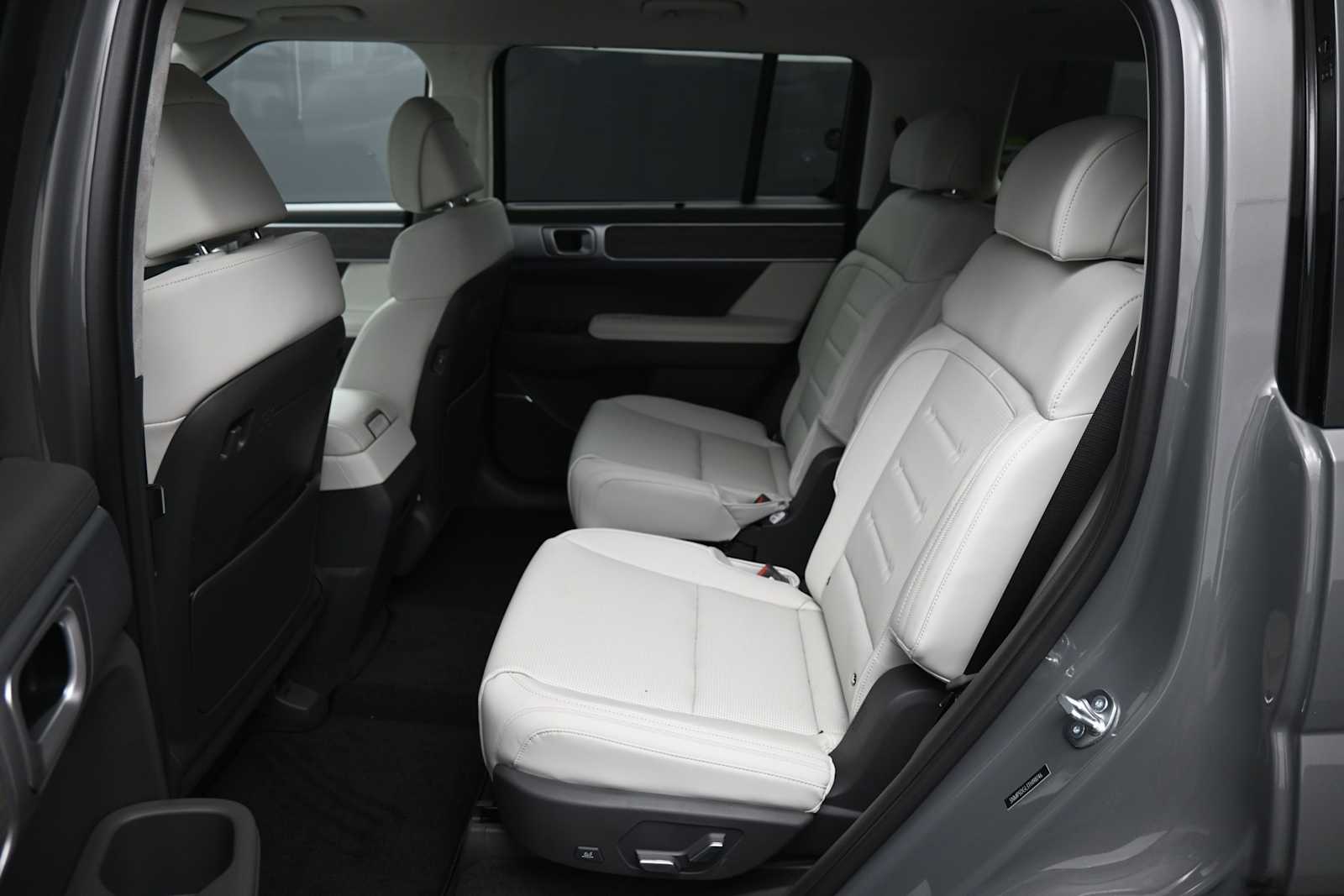 2026 Hyundai Santa Fe Calligraphy - Photo 22