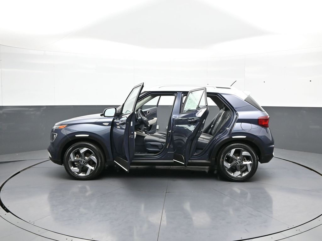2024 Hyundai Venue Limited - Photo 40