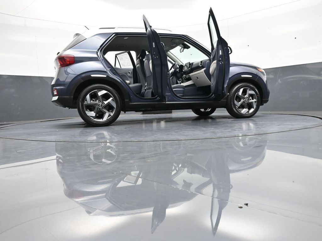 2024 Hyundai Venue Limited - Photo 45