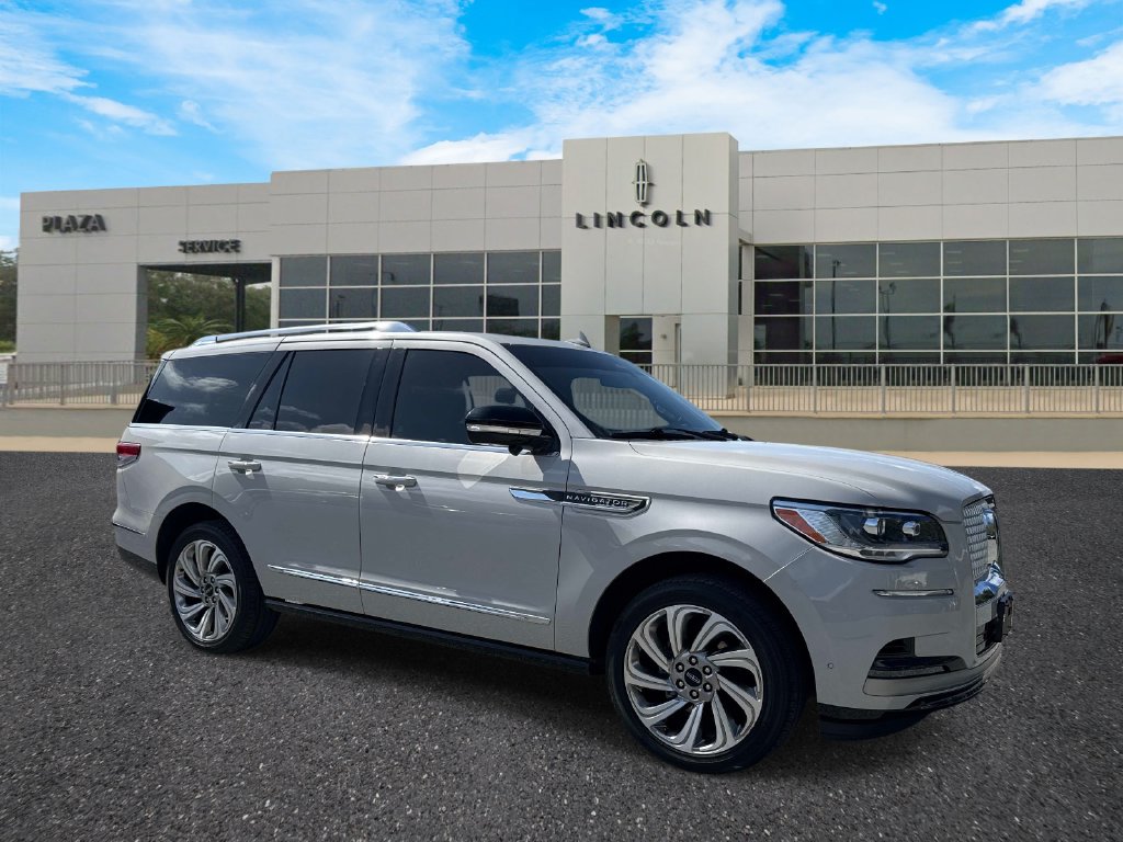 2024 Lincoln Navigator