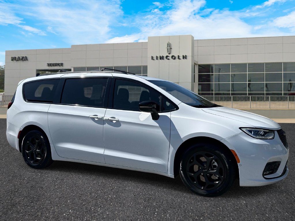 2024 Chrysler Pacifica