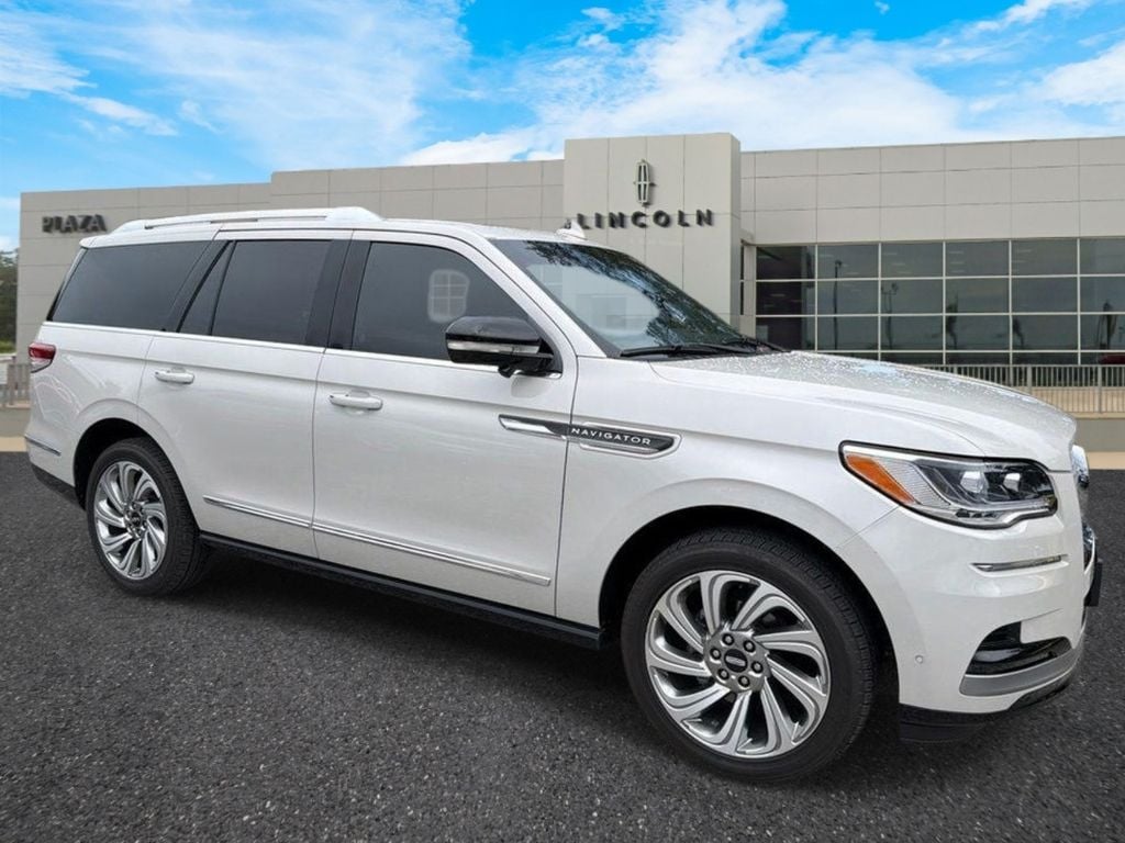2024 Lincoln Navigator